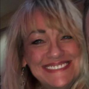 Meet your Posher, Carla